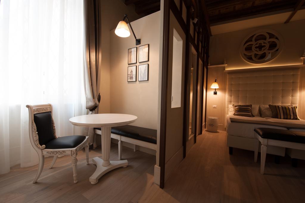 فندق Residenza Bonifacio - Adults Only فيرونا المظهر الخارجي الصورة