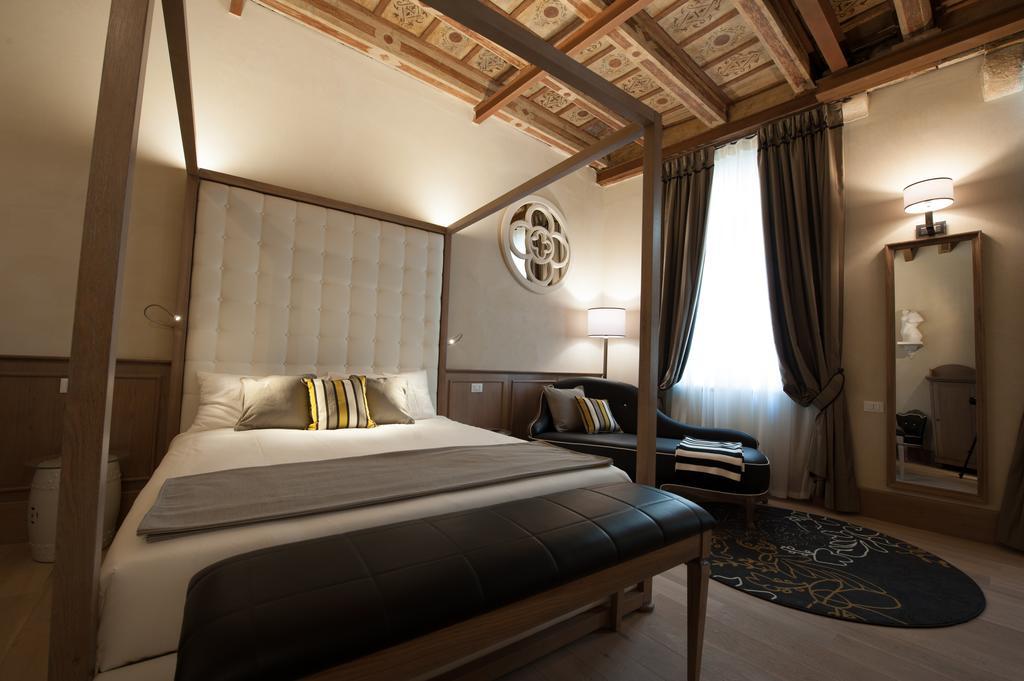 فندق Residenza Bonifacio - Adults Only فيرونا المظهر الخارجي الصورة