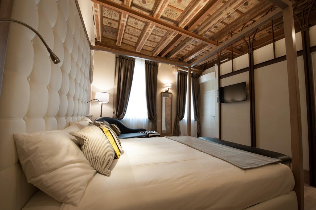 فندق Residenza Bonifacio - Adults Only فيرونا المظهر الخارجي الصورة