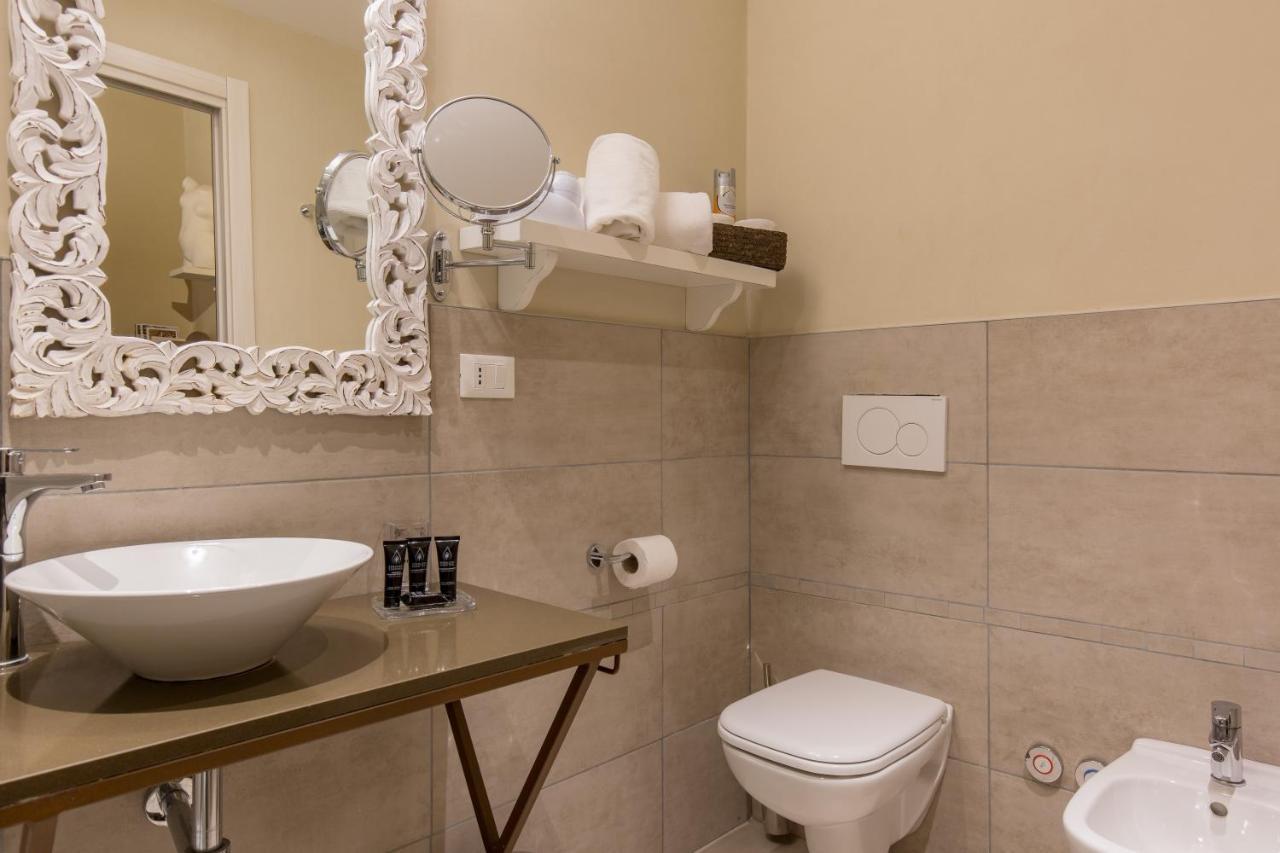 فندق Residenza Bonifacio - Adults Only فيرونا المظهر الخارجي الصورة