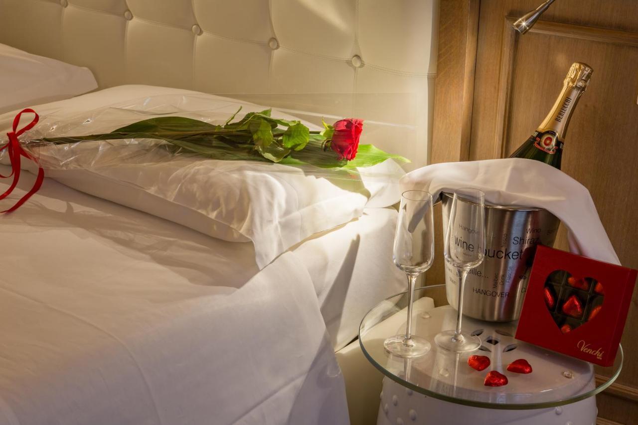 فندق Residenza Bonifacio - Adults Only فيرونا المظهر الخارجي الصورة