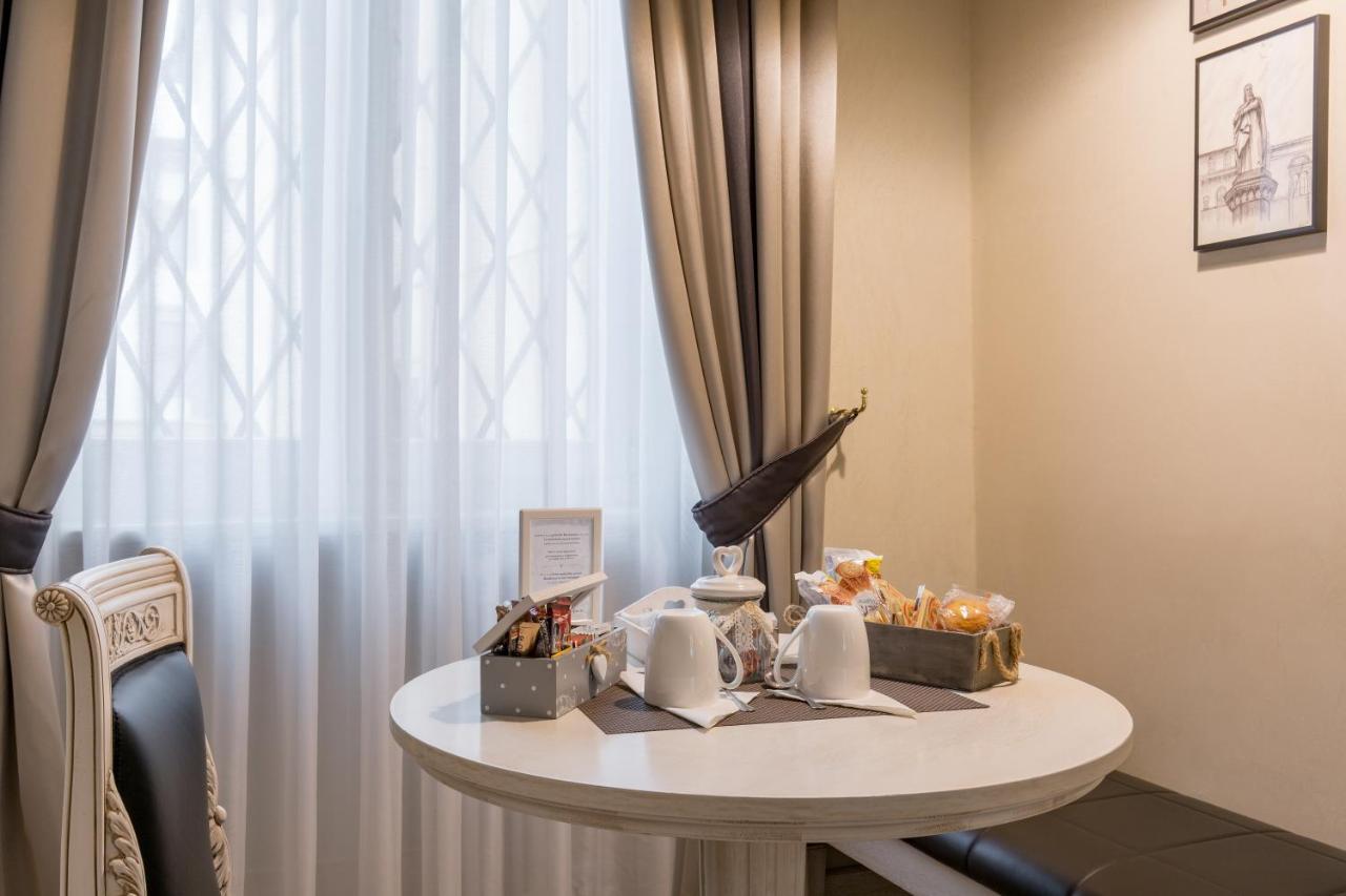 فندق Residenza Bonifacio - Adults Only فيرونا المظهر الخارجي الصورة